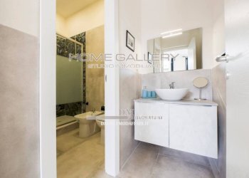 Bagno - Bilocale via Antonio Gramsci, 29, Genova (zona Centro Storico) - foto 8
