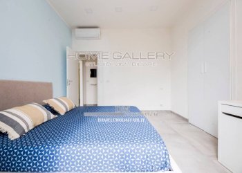 Camera da letto - Bilocale via Antonio Gramsci, 29, Genova (zona Centro Storico) - foto 14