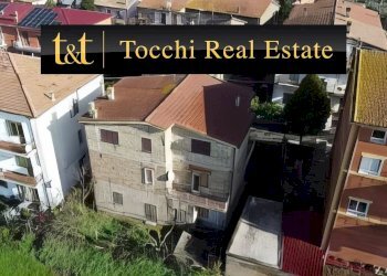 facciata - Casa indipendente Madonna di Fatima, Mazzano Romano - foto 1