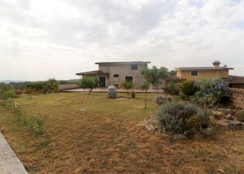 giardino - Casa semi indipendente di Vallelunga, Rignano Flaminio - foto 2