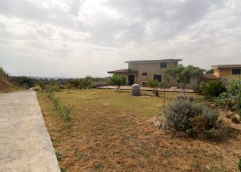 giardino - Casa semi indipendente di Vallelunga, Rignano Flaminio - foto 5