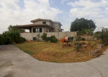 facciata - Casa semi indipendente di Vallelunga, Rignano Flaminio - foto 6