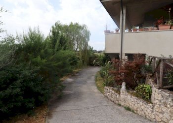 giardino - Casa semi indipendente di Vallelunga, Rignano Flaminio - foto 7
