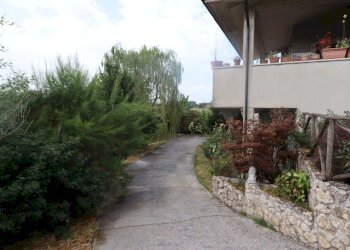 giardino - Casa semi indipendente di Vallelunga, Rignano Flaminio - foto 14