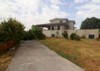 facciata - Casa semi indipendente di Vallelunga, Rignano Flaminio - foto 16