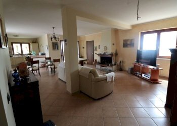 soggiorno - Casa semi indipendente di Vallelunga, Rignano Flaminio - foto 19