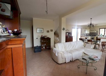soggiorno - Casa semi indipendente di Vallelunga, Rignano Flaminio - foto 39