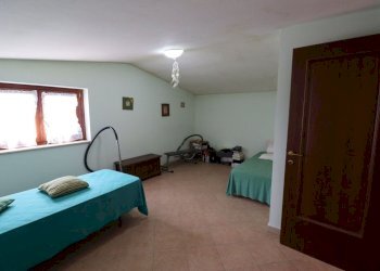 camera da letto - Casa semi indipendente di Vallelunga, Rignano Flaminio - foto 67
