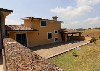 facciata - Casa semi indipendente di Vallelunga, Rignano Flaminio - foto 102