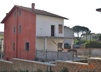 facciata - Villa della Resistenza, Mazzano Romano - foto 7