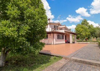 facciata - Villa Fosso del Pavone, Campagnano di Roma - foto 43