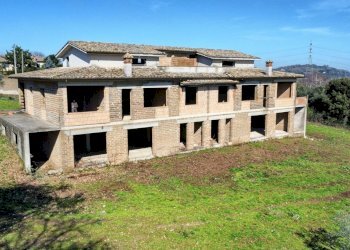 facciata - Rustico degli Uccelletti, Monterosi - foto 4