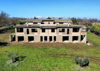 facciata - Rustico degli Uccelletti, Monterosi - foto 5