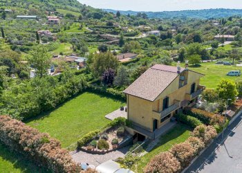 facciata - Casa semi indipendente Monte Cuculo, Campagnano di Roma - foto 6