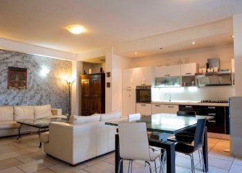 cucina - Casa semi indipendente Monte Cuculo, Campagnano di Roma - foto 12