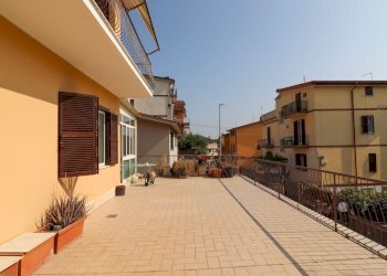 facciata - Villa Piadena, Roma - foto 4