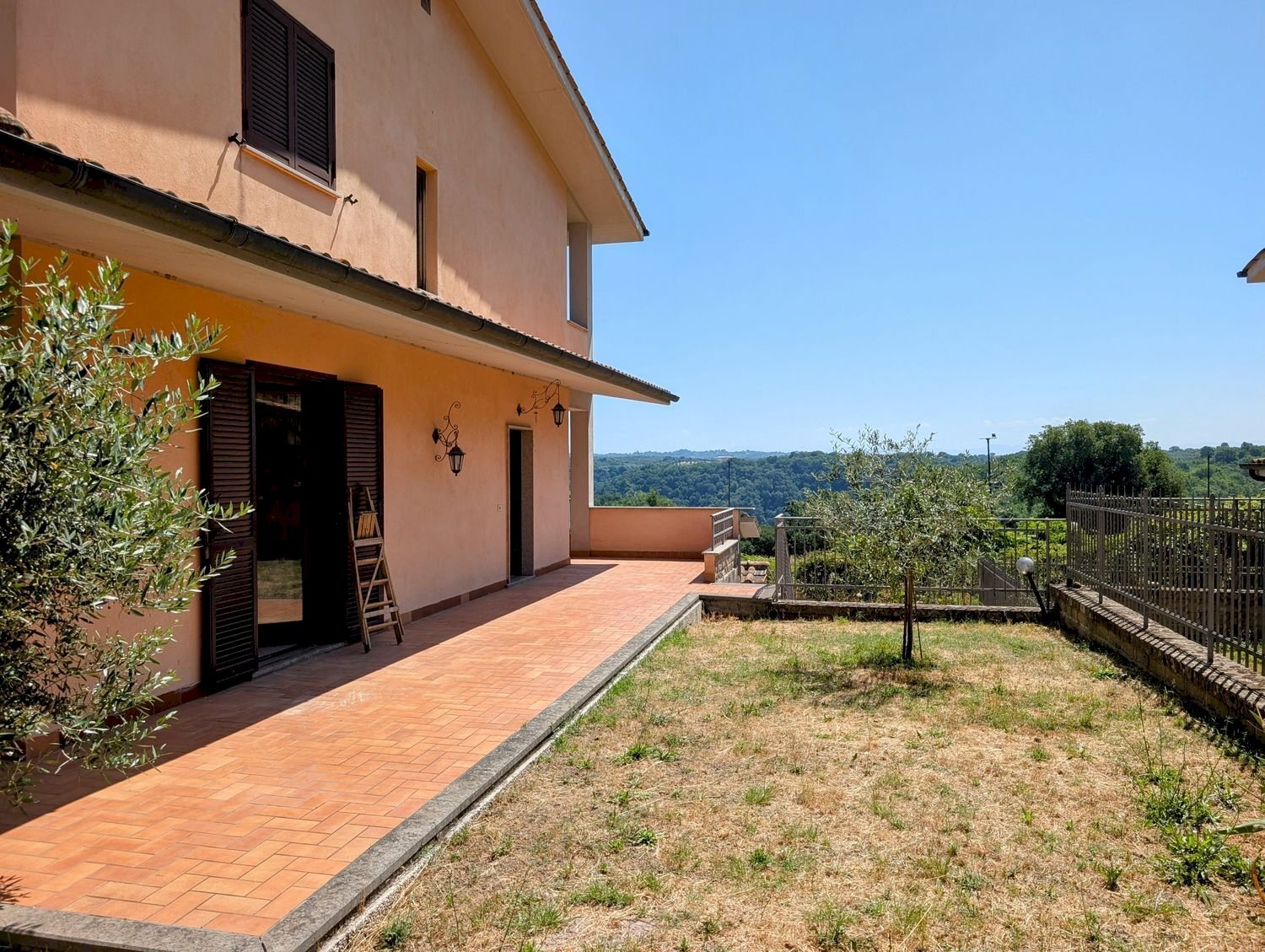 facciata - Casa semi indipendente di Piazza Fontana, Mazzano Romano - foto 2