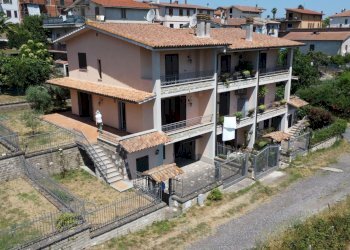 facciata - Casa semi indipendente di Piazza Fontana, Mazzano Romano - foto 25