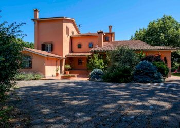 facciata - Villa del Sorbo, Campagnano di Roma - foto 34