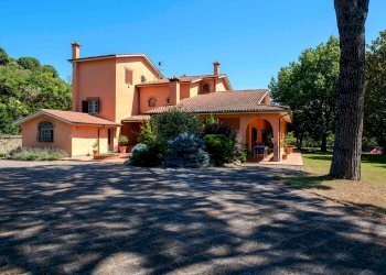 facciata - Villa del Sorbo, Campagnano di Roma - foto 45