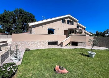 facciata - Villa Castelli, Formello - foto 10