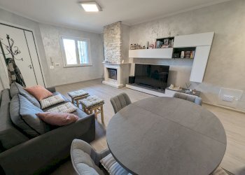 soggiorno - Villa a Schiera Poggio delle Ginestre
 
12, Trevignano Romano - foto 2