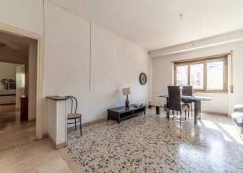 Salone - Three-room apartment via di Donna Olimpia, Roma - photo 6