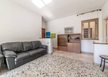 Salone - Three-room apartment via di Donna Olimpia, Roma - photo 3