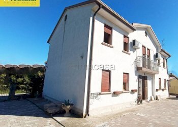 Facciata - Villa via MONIEGO CENTRO, 51, Noale - foto 1