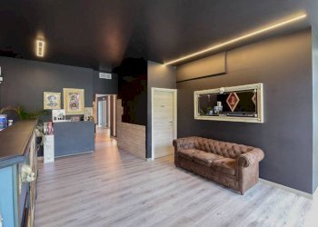 Interno non residenziale - Shop via Unione, Lurate Caccivio - photo 2