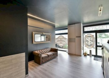 Interno non residenziale - Shop via Unione, Lurate Caccivio - photo 4