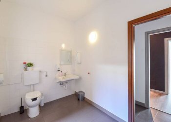 Bagno - Shop via Unione, Lurate Caccivio - photo 6