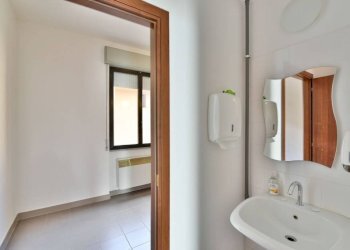Bagno - Shop via Unione, Lurate Caccivio - photo 7