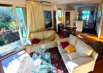 Salone - Appartamento via Giuseppe Mendozza, 39, Genova (zona Quarto) - foto 2