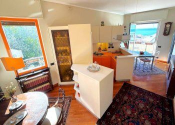 Cucina - Appartamento via Giuseppe Mendozza, 39, Genova (zona Quarto) - foto 4