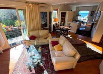 Salone - Appartamento via Giuseppe Mendozza, 39, Genova (zona Quarto) - foto 14