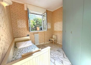 Camera da letto - Appartamento via Giuseppe Mendozza, 39, Genova (zona Quarto) - foto 23