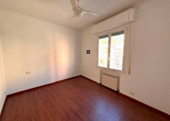 Camera da letto - Bilocale via Donato Somma, 1, Genova - foto 9