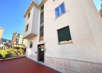 Facciata - Bilocale via Donato Somma, 1, Genova - foto 13