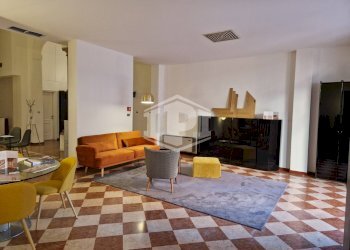 Locale Commerciale Strada Maggiore, Bologna (zona Centro Storico) - foto 3