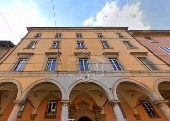 Locale Commerciale Strada Maggiore, Bologna (zona Centro Storico) - foto 20