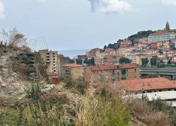 Terreno agricolo Via Monsignor Nicolò Peitavino, Ventimiglia - foto 1