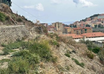 Terreno agricolo Via Monsignor Nicolò Peitavino, Ventimiglia - foto 2