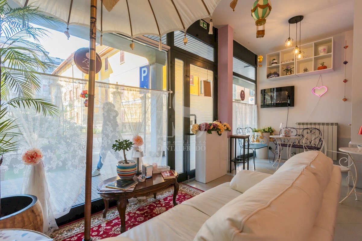 Vendita Licenza Ristorante Bar Pasticceria in vendita ad Agrate Brianza - Attività Commerciale , 44, Agrate Brianza - foto 3