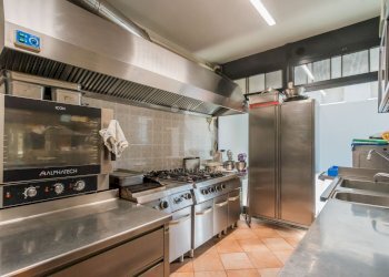 Vendita Licenza Ristorante Bar Pasticceria in vendita ad Agrate Brianza - Attività Commerciale , 44, Agrate Brianza - foto 1