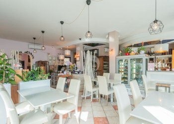 Vendita Licenza Ristorante Bar Pasticceria in vendita ad Agrate Brianza - Attività Commerciale , 44, Agrate Brianza - foto 8