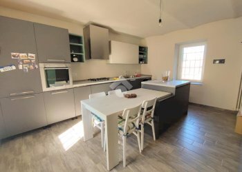 Independent house Via Carezzano, Paderna - photo 1