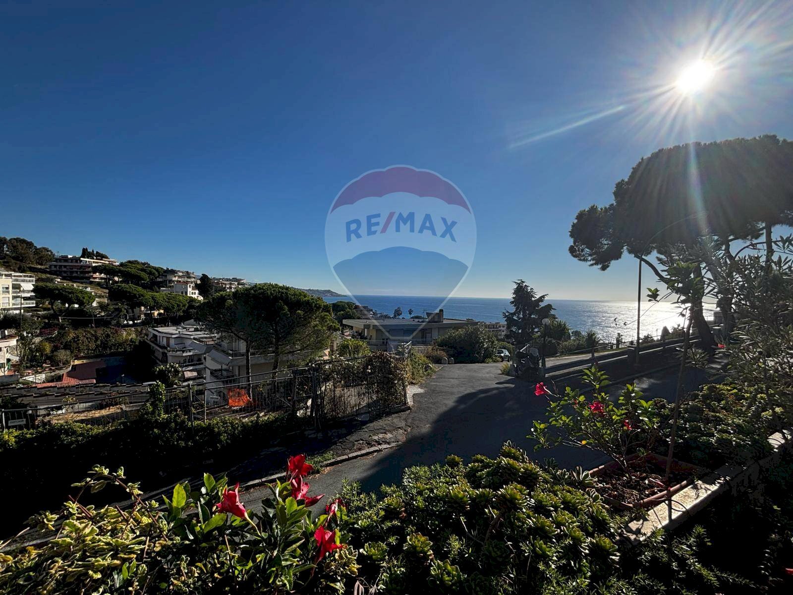 Three-room apartment Sanremo, IM, Sanremo - photo 1