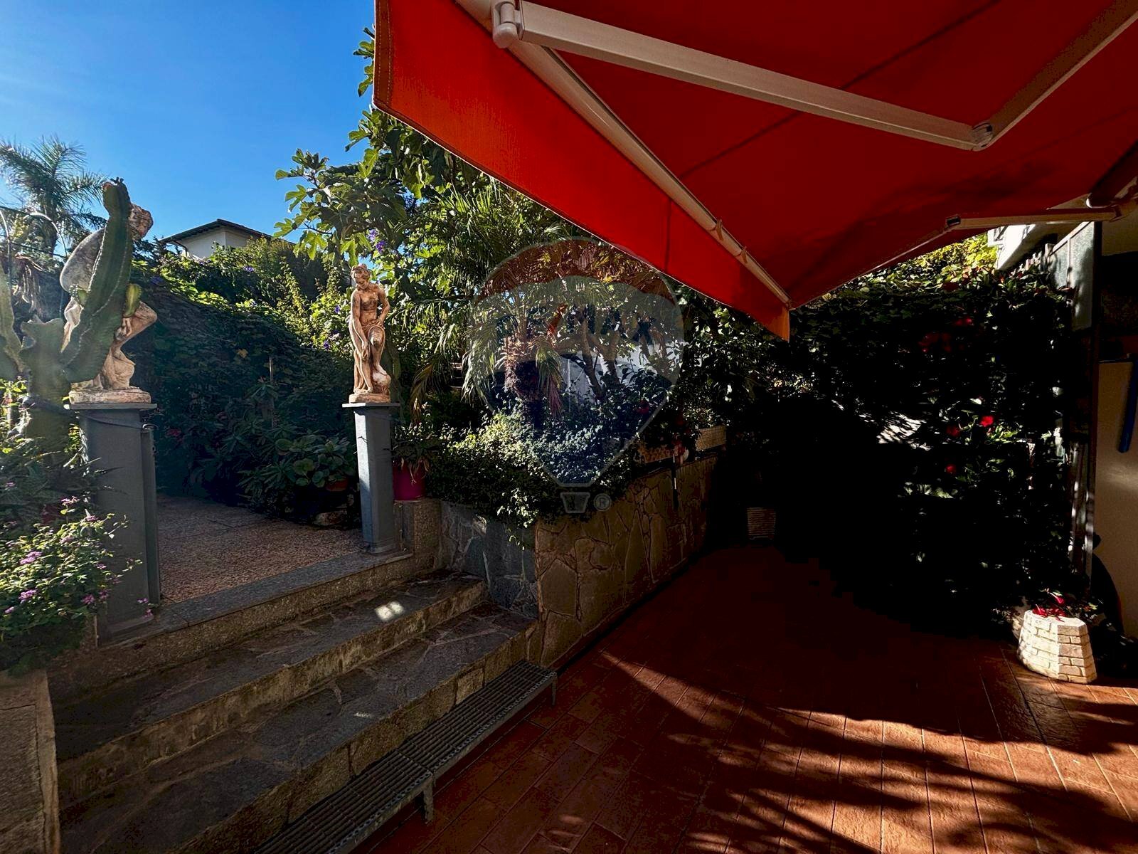 Three-room apartment Sanremo, IM, Sanremo - photo 2