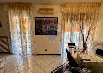 Three-room apartment Sanremo, IM, Sanremo - photo 12